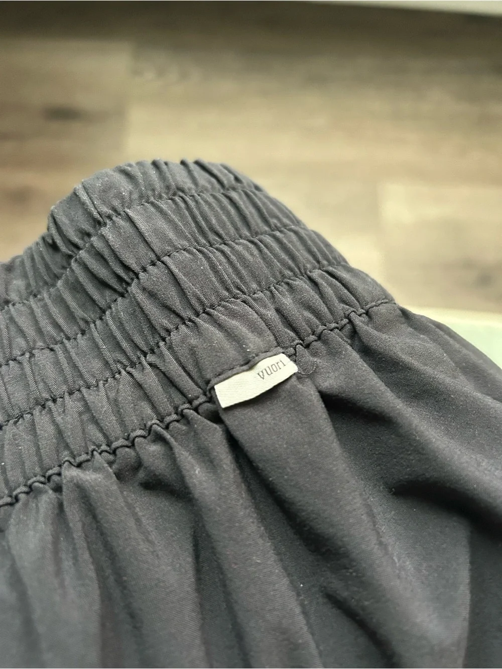 Vuori Villa Shorts in Black - Picture 4 of 5